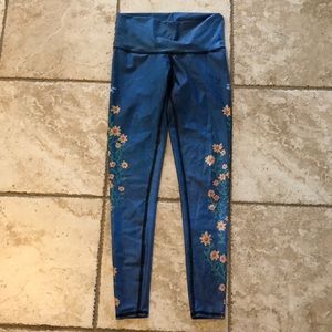 Teeki leggings